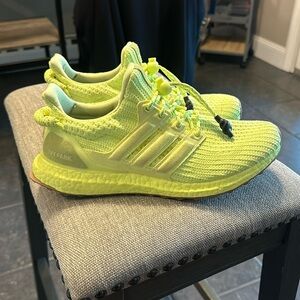 ADIDAS Ultra Boost OG Beyonce Ivy Park Hi Res Yellow